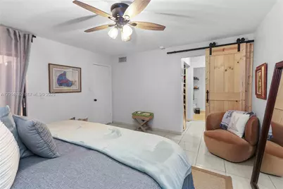 8555 SW 114th Ct, Miami, FL 33173 - Photo 12