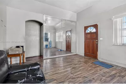1211 NW 37th St, Miami, FL 33142 - Photo 8