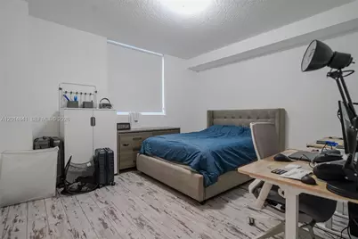 601 NE 23rd St #607, Miami, FL 33137 - Photo 4