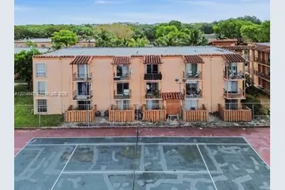 7155 Miami Lakes Dr #P16, Miami Lakes, FL 33014 - Photo 2