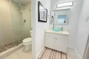 100 Lincoln Rd, Miami Beach, FL 33139 - Photo 8