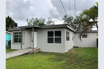 424 SW 12th Ave, Homestead, FL 33030 - Photo 1
