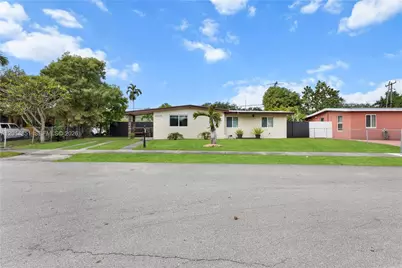 4230 SW 111th Ave, Miami, FL 33165 - Photo 2