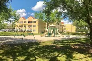 6045 NW 186th St, Hialeah, FL 33015 - Photo 20