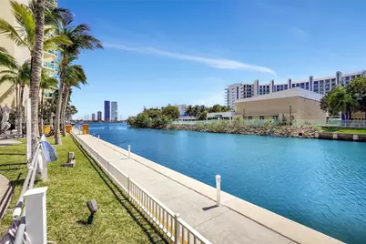 3330 NE 190th St #1817, Aventura, FL 33180 - Photo 82
