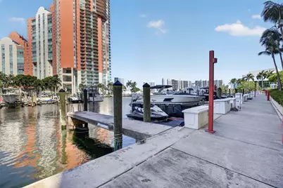 3330 NE 190th St #1817, Aventura, FL 33180 - Photo 68