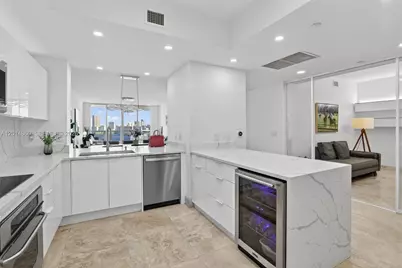 3330 NE 190th St #1817, Aventura, FL 33180 - Photo 10
