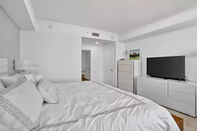 3330 NE 190th St #1817, Aventura, FL 33180 - Photo 38