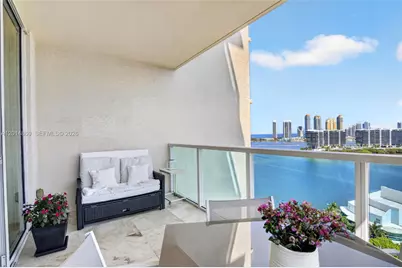 3330 NE 190th St #1817, Aventura, FL 33180 - Photo 4