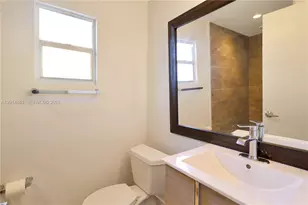 10710 SW 43rd Ln, Miami, FL 33165 - Photo 6