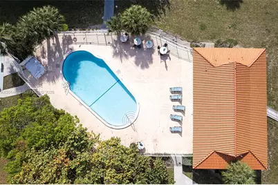 250 Layne Blvd #205, Hallandale Beach, FL 33009 - Photo 12