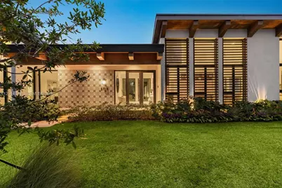 6716 San Vicente St, Coral Gables, FL 33146 - Photo 2
