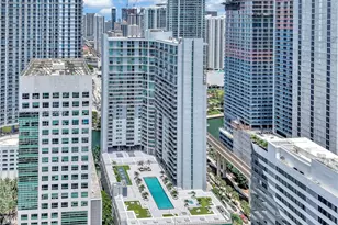 690 SW 1st Ct, Miami, FL 33130 - Photo 1