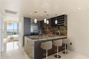 900 Biscayne Blvd, Miami, FL 33132 - Photo 10