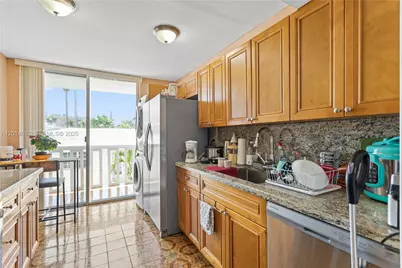 8530 Byron Ave #302, Miami Beach, FL 33141 - Photo 16