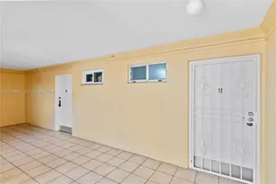 8530 Byron Ave, Miami Beach, FL 33141 - Photo 6