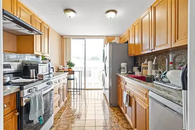 8530 Byron Ave #302, Miami Beach, FL 33141 - Photo 14