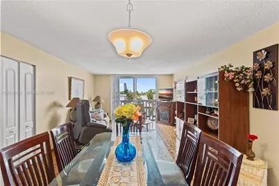8530 Byron Ave #302, Miami Beach, FL 33141 - Photo 12