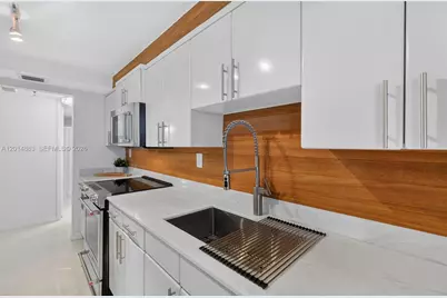 2401 Collins Ave #1406, Miami Beach, FL 33140 - Photo 14