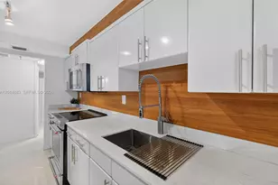 2401 Collins Ave, Miami Beach, FL 33140 - Photo 14