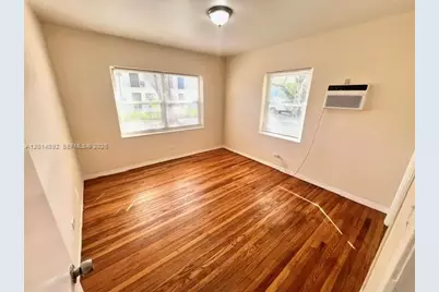 700 NE 85th St #15, Miami, FL 33138 - Photo 4