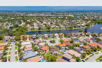 18168 SW 3rd St, Pembroke Pines, FL 33029 - Photo 42