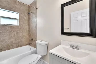 225 NW 14th Ave, Fort Lauderdale, FL 33311 - Photo 28