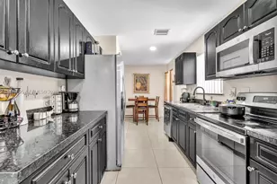 225 NW 14th Ave, Fort Lauderdale, FL 33311 - Photo 36