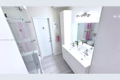 2411 NW 31st St, Boca Raton, FL 33431 - Photo 14