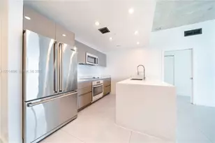 13800 Highland Dr, North Miami Beach, FL 33181 - Photo 4