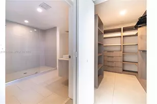 13800 Highland Dr, North Miami Beach, FL 33181 - Photo 20