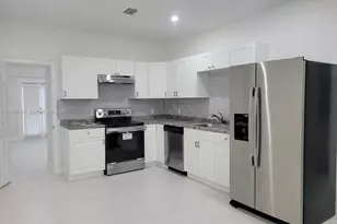 511 NW 62nd Ave, Miami, FL 33126 - Photo 4