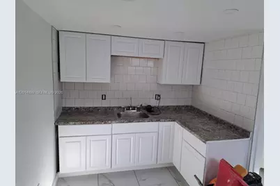 511 NW 62nd Ave, Miami, FL 33126 - Photo 10