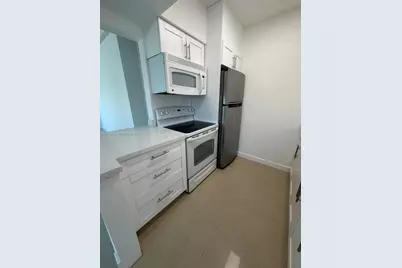 641 Espanola Way #14, Miami Beach, FL 33139 - Photo 8