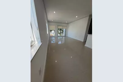 641 Espanola Way #14, Miami Beach, FL 33139 - Photo 2