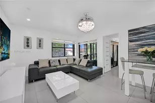 6535 W 26th Dr, Hialeah, FL 33016 - Photo 4