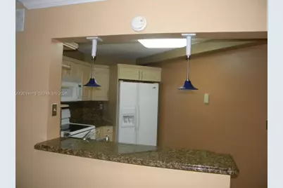 10249 NW 9th St Cir #104-8, Miami, FL 33172 - Photo 4