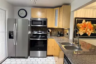 1351 NE 191st St, Miami, FL 33179 - Photo 16
