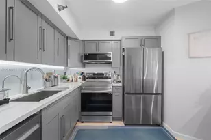 3300 NE 191st St, Aventura, FL 33180 - Photo 10