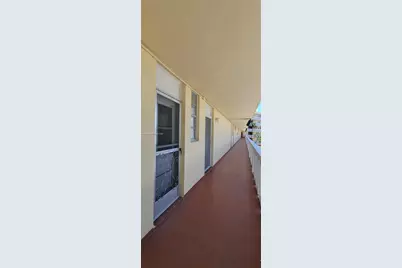 2980 E Point East Dr #D301, Aventura, FL 33160 - Photo 4
