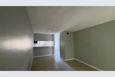 4010 Lakeside Drive #4010, Tamarac, FL 33319 - Photo 6