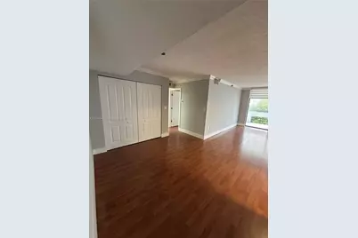 911 E Ponce De Leon Blvd #504, Coral Gables, FL 33134 - Photo 8