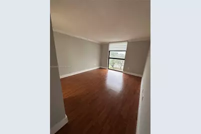 911 E Ponce De Leon Blvd #504, Coral Gables, FL 33134 - Photo 6