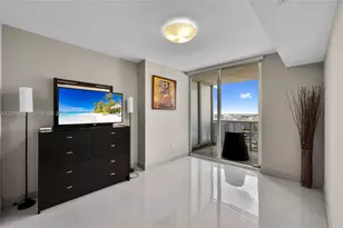 1800 S Ocean Dr, Hallandale Beach, FL 33009 - Photo 24