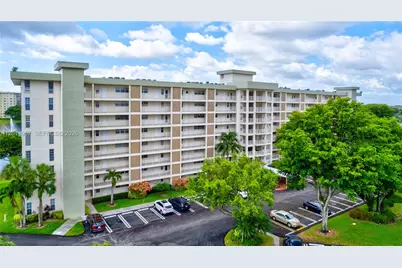3091 N Course Dr #702, Pompano Beach, FL 33069 - Photo 10