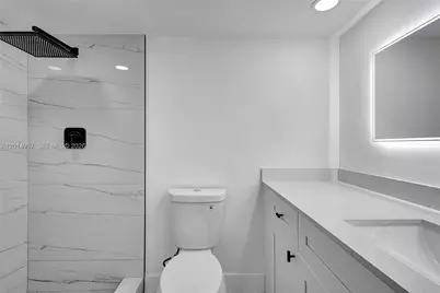 3091 N Course Dr #702, Pompano Beach, FL 33069 - Photo 6