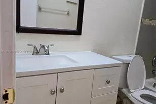 11477 NW 39th Ct, Coral Springs, FL 33065 - Photo 2