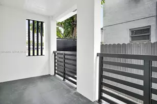 638 SW 21st Ave, Miami, FL 33135 - Photo 4