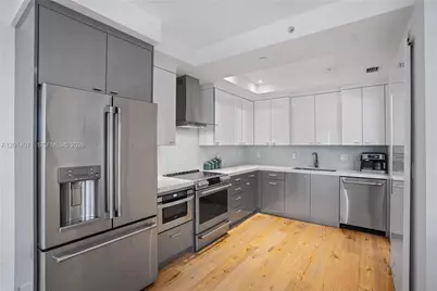 2130 Park Ave #TH10, Miami Beach, FL 33139 - Photo 2