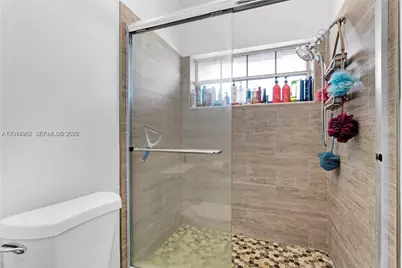 8211 NW 191st Ln #35L, Hialeah, FL 33015 - Photo 20